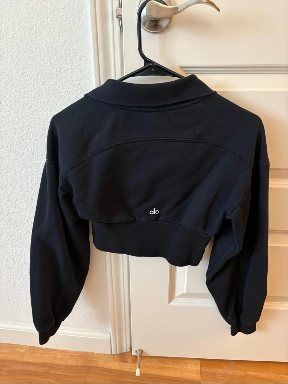 ALO Yoga Black Quarter-Zip Cropped Sweatshirt